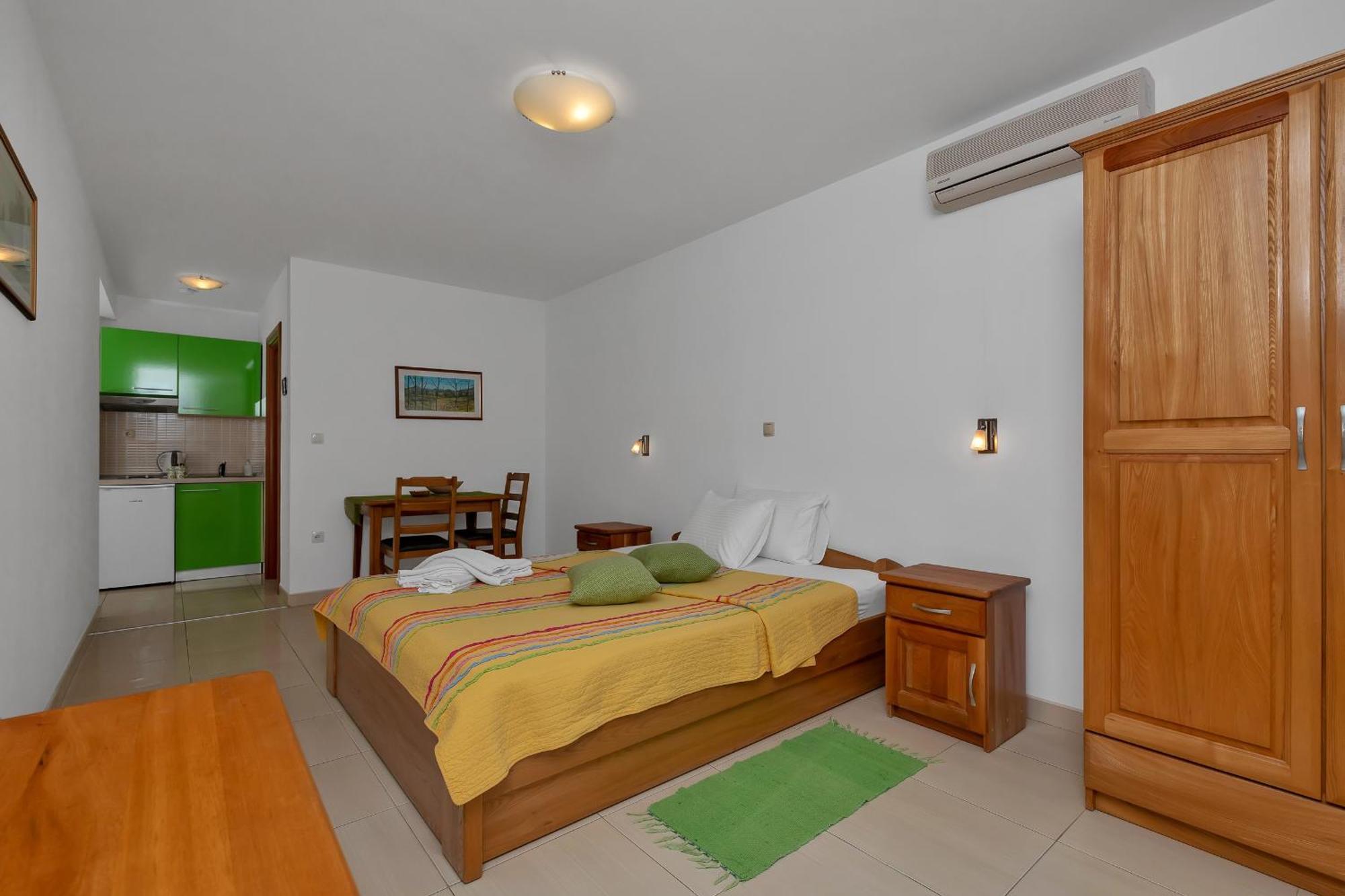 Villa Juric Baska Voda Room photo